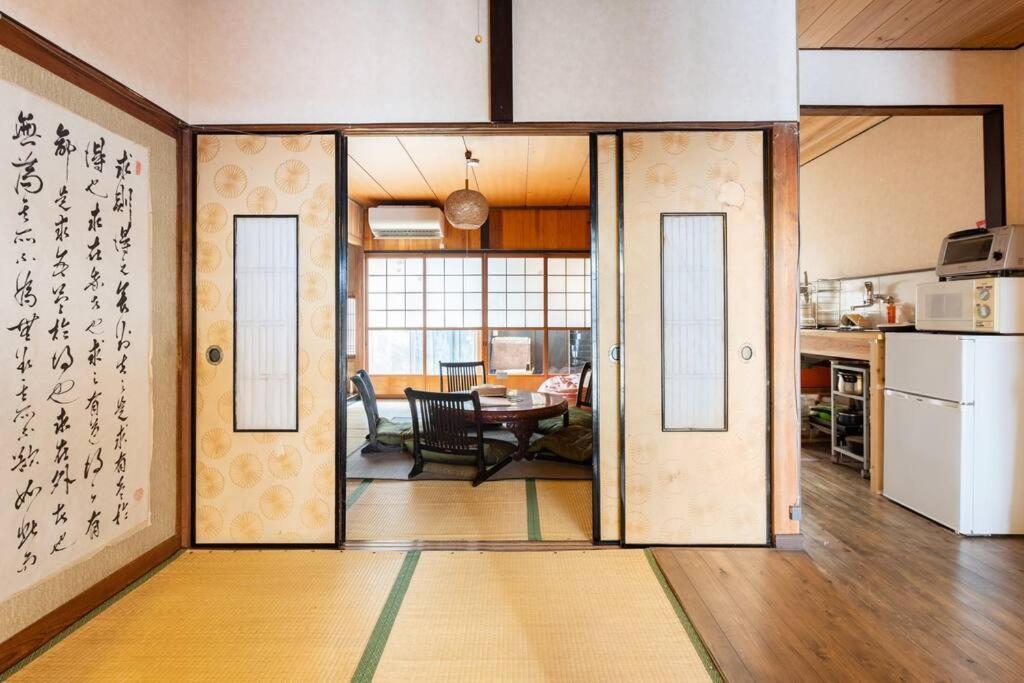Bettei Rin 別邸 凛 — Photos 1